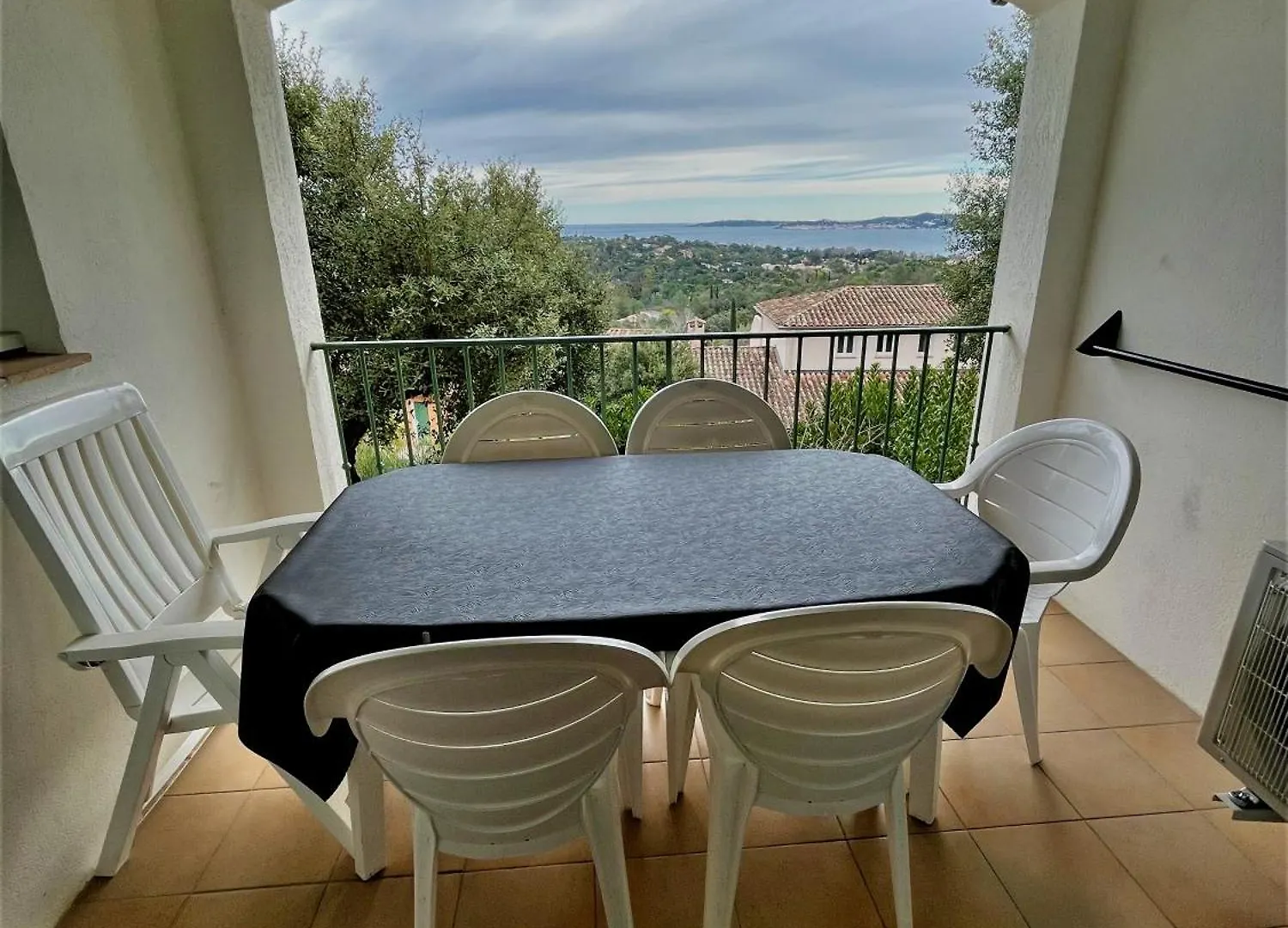 Apparemment Vue Mer - 6 Personnes - Golfe De Saint Tropez Grimaud Apartment